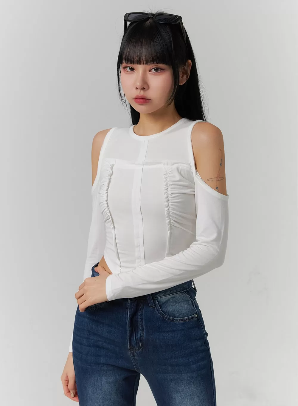 Cut Out Shoulder Long Sleeve Crop Tee CJ418