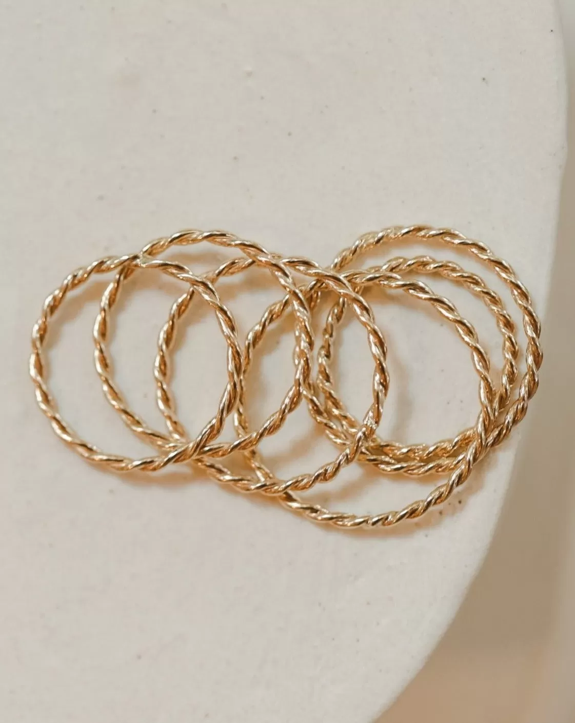 Twist Band - 10k Solid Gold